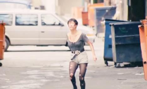 图片[3]-香港经典电影《黑猫》女性武打电影的天花板，尺度炸裂-乐游舍