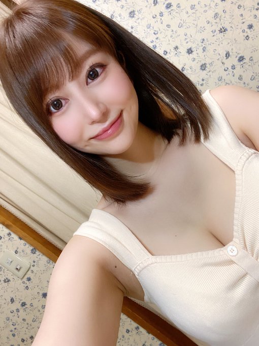 桃瀬久留美(桃瀬くるみ)出道作品及封面，桃瀬久留美个人资料-乐游舍