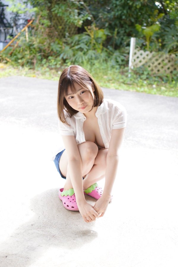 安达夕莉(安達夕莉)出道作品番号及封面，安达夕莉个人简介-图片13