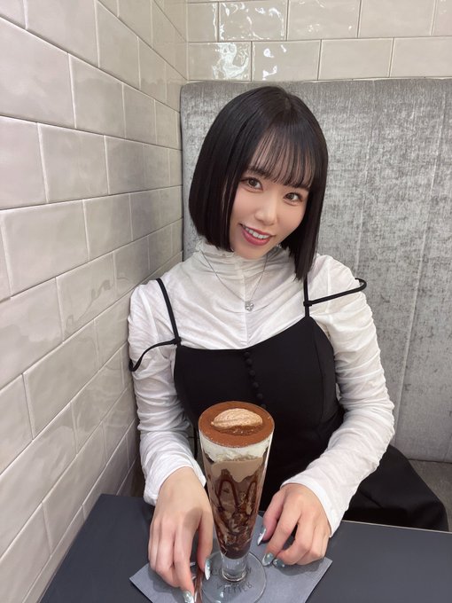如月里依纱(如月りいさ)出道作品及封面，如月里依纱个人资料-乐游舍