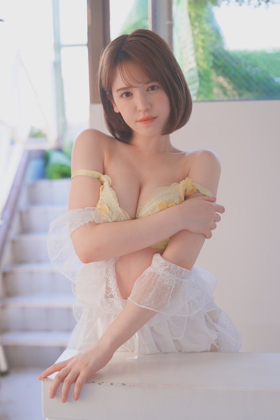 千鶴えま(千鹤惠麻，Chizuru-Emma)出道作品STARS-619介绍及封面预览-图片2